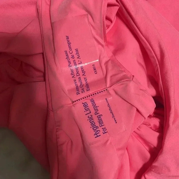 Trina Turk Monaco Twist Back High Leg One Piece Swimsuit Size 14 - Picture 8 of 8